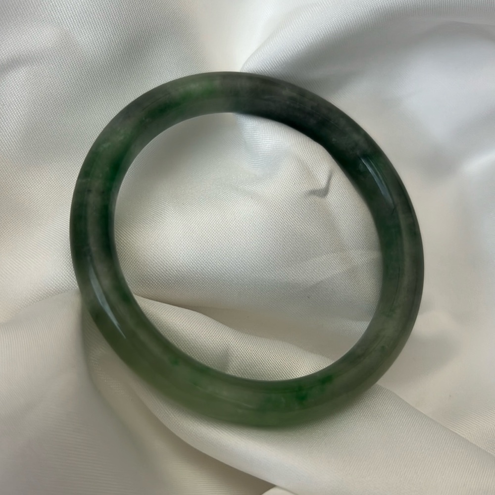 // 57mm Natural Jade Bangle - New/Unworn